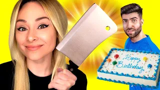 I Scared @SypherPK With My Hyperrealistic Cakes!