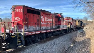 RJ Corman On CSX 6 Locomotive Mixed Freight!  NS Train Speeds Over RR Bridge Over CSX + Horn Salute!