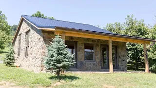 Amazing Cozy Stone Cottage at Bluemont Vineyard