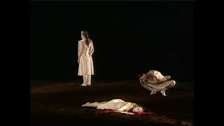 Весна священная - Пина Бауш 1975 | Le sacre du printemps (The Rite of Spring) - Pina Bausch 1975