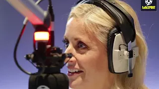 Радиоведущая устроила скандал в эфире из-за любезности слушателя