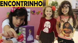 Fiz um presente para a Erlania e Valentina - Encontrinho no shopping