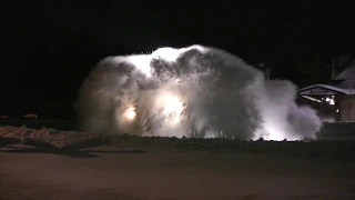 HD: Norfolk Southern Plow Train Hits BIG Snow Pile!