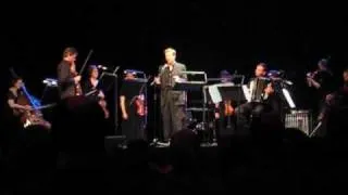 Toby Spence sings Jacques Brel - La Valse a Mille Temps ( The thousand-beat waltz)