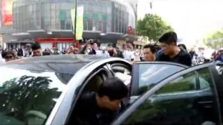 Police nab E China bank hostage-taker