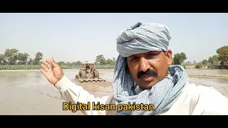 massey tractor say raphadd kaddu kertay howay kuch din pehlaan pani main hal chalanay k faiday