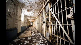 Exploring An Abandoned Ontario Correctional Facility w/Power + Security Inside (Overnight Stay)