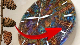 Good idea to use pinecones to make a clock