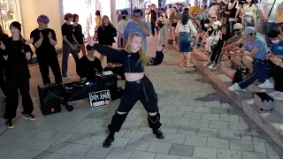 MONDAY. BLACK MIST, LIA. WITH DANCE TEAM : LOOK. BEAUTIFUL FANTASTIC HONGDAE BUSKING.