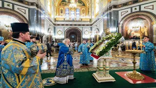 Утреня с чтением акафиста Пресвятой Богородице в Храме Христа Спасителя.