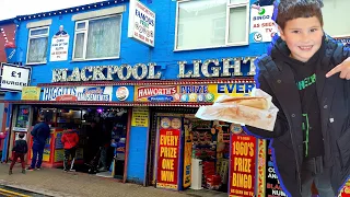 We Visited the £1 Burger Blackpool! | Higgitt's Arcade & Haworth's Bingo! Full Tour Experience 2021