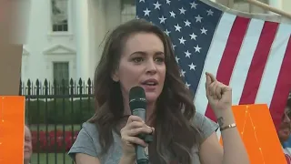 Truckee Resident And Actress Alyssa Milano Considers Run For Congress In 2024