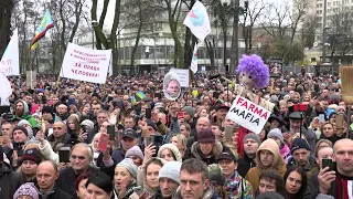 Hundreds of Ukrainians protest against Covid-19 vaccines and restrictions | AFP