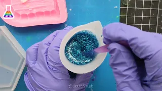 99 - Glitter Resin Coaster Tutorial