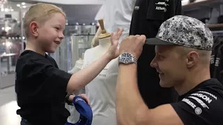 Valtteri Bottas Surprises Young F1 fan at Mercedes-Benz World!