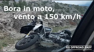 Prima di andare in Croazia con brutto tempo , guardate questo video! Bora in moto, vento a 150 km/h