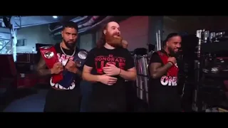 Sami Zayne backstage with the Bloodline on Raw 10/3/22