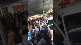 Pemberangkatan jenazah ki Seno Nugroho