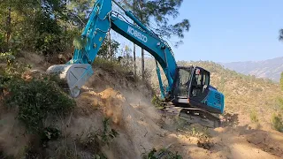 KOBELCO Excavator Cutting Hill - Hilly Road Construction - KOBELCO 220 Excavator Hillside Work