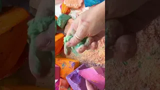 Dyed chalks #powdery #crunchy #relaxing #asmr #satisfying #sleepaid #anxietyrelief