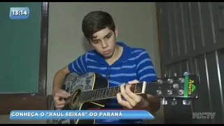 Garoto paranaense faz sucesso com a voz parecida de cantor Raul Seixas