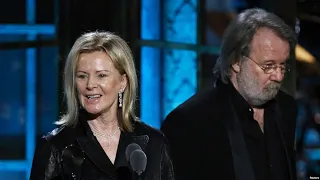 ABBA in Rock'n Roll Hall Of Fame (03.15.2010)  - acceptance by Frida ft  Dave Grohl & fans