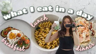 What I Eat in a Day | Simple Meals + Intuitive Eating