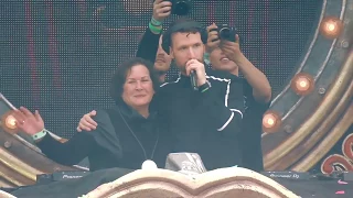 Don Diablo and his mother on Tomorrowland! Посвещается нашим родителям!
