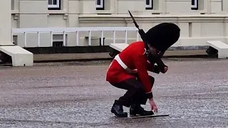 King's guard swagger stick goes flying #wellingtonbarracks