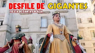 Desfile de GIGANTES en Barcelona , Fiestas de Santa Eulàlia , La Passejada de les Laies de Barcelona