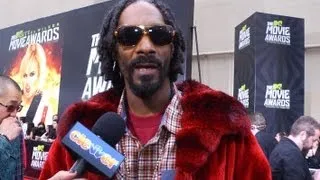 SNOOP LION INTERVIEW- TALKS MILEY CYRUS 2013 MTV MOVIE AWARDS