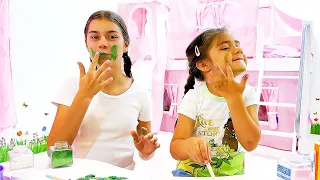 Nastya and Mia play with paints and discover something new. DIY for kids