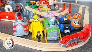 Extending Brio World 33052 Deluxe Railway Set with Bridges | Playing with Paw Patrol Toys (FULL)