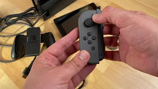 Nintendo Switch Joy-Con-Handgelenksschlaufe entfernen wenn sie falsch herum montiert wurde Anleitung