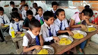 Food distribution by Krishna Singh Educational Trust