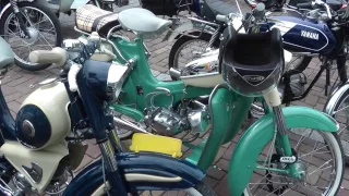 Oude oldtimer brommer bromfiets show in Schoonhoven koningsdag 2014