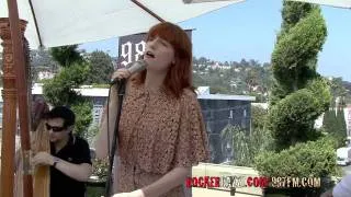 Florence + The Machine - Dog Days live (acoustic)