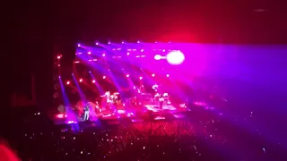 “Slow Hands” by Niall Horan (live in Brussels, Belgium)