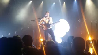 Labello - Vianney (Concert à Bruay-la-Buissière le 10/11/2015)