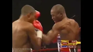 Bernard Hopkins vs Felix Trinidad - Highlights (Hopkins KNOCKS OUT Trinidad)