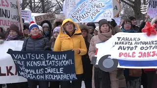 В Эстонии началась бессрочная забастовка учителей