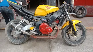 CBR250 MC22