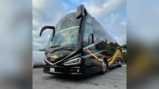 J B - Nuevo Autobús De - Paleto La Voz De La Cumbia