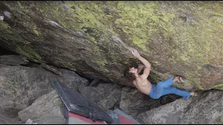 Ondra Flashes Jade 8B+