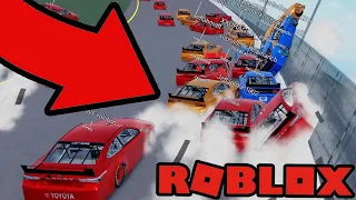 THE WORLDS BIGGEST ROBLOX CAR CRASH!!! *30+ PEOPLE DIED*