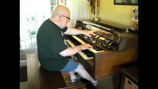 Mike Reed plays " T 4 2 " on his Hammond Organ