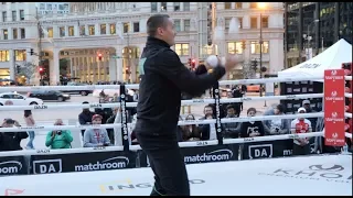 MAD MAGICIAN? - OLEKSANDR USYK AMAZES CROWD WITH JUGGLING SKILLS AHEAD OF HEAVYWEIGHT DEBUT