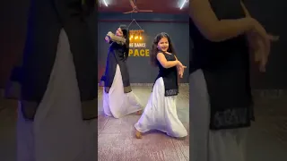 Meri Jaan | Anuradha Jha & Esha Mishra | @dance.esha.dance Instagram | Super Dancer 4 #eshaMishra