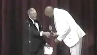 Ray Bolger Presents Tony for Best Director to The Wiz (1975)