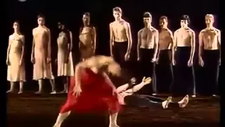 Pina Bausch   Le Sacre du Printemps re edition